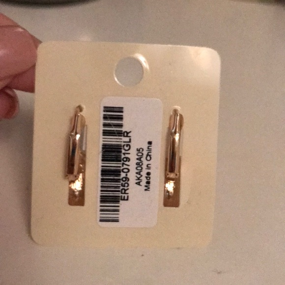 Beautiful light  pink crystal earrings - Picture 3 of 3